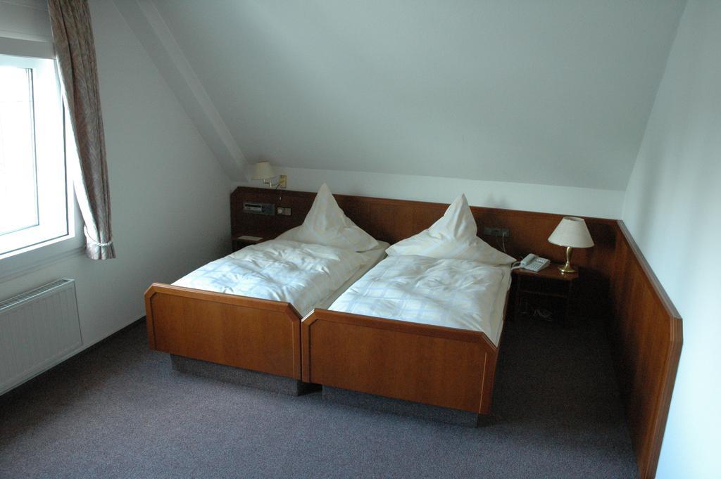 Hotel Heyder Burscheid Exterior photo